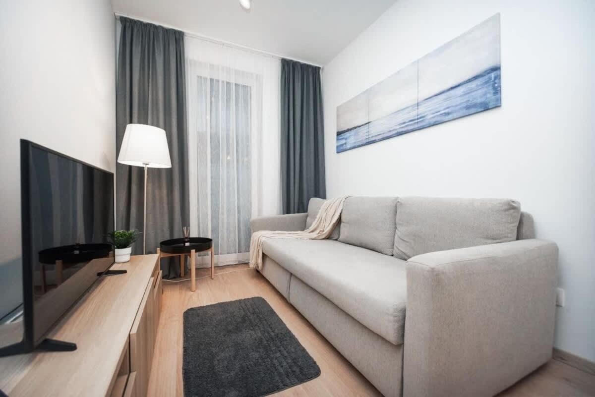 City Center Apartment - Modern & Elegant Братислава Екстер'єр фото