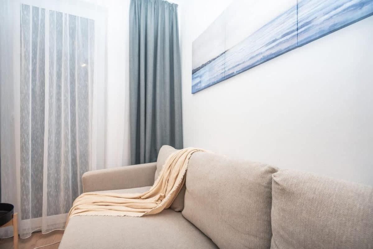 City Center Apartment - Modern & Elegant Братислава Екстер'єр фото